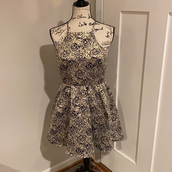 Altar'd State Dresses & Skirts - Altar’d State Dress Size Medium